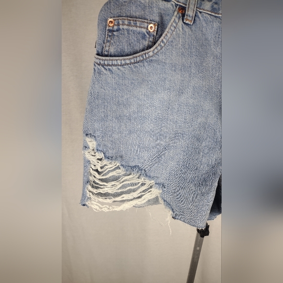 Topshop Ripped A line Mom Shorts In Mid Blue Size 8 NWT - Picture 7 of 11